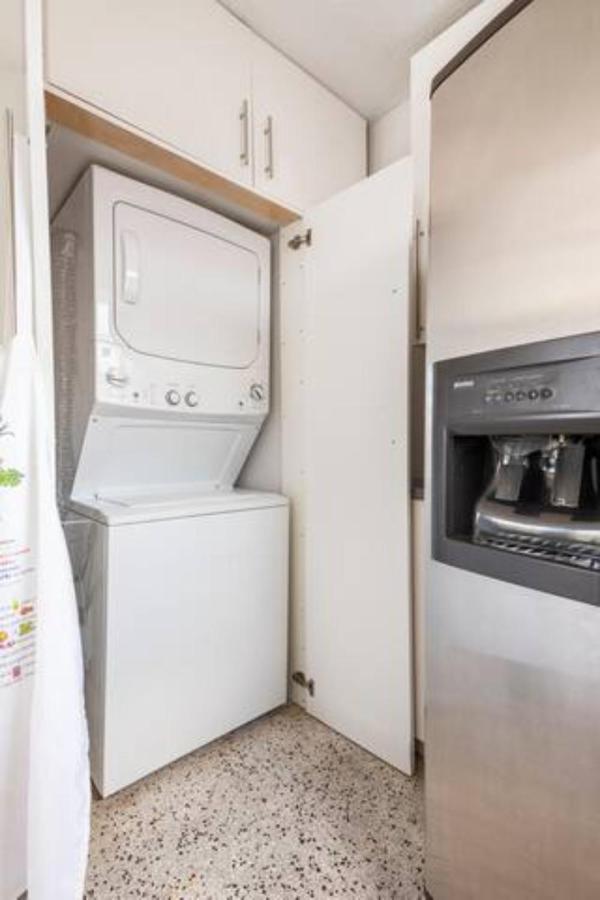 Sleeps 8, Havana Nights In Miami Apartment Exterior photo